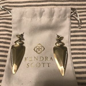 Kendra Scott Arrowhead Earrings